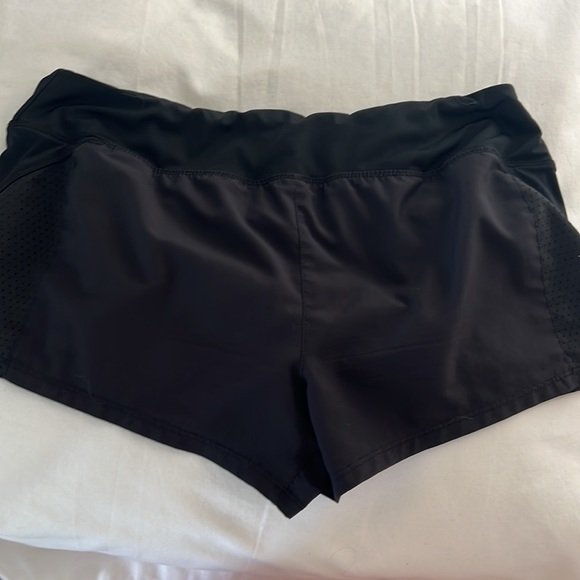 Nike dri fit running shorts 3" inseam - Picture 4 of 5